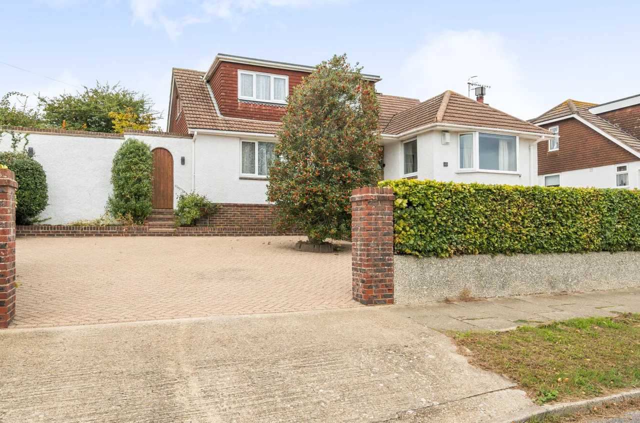 Derek Road, North Lancing, BN15, photo 19
