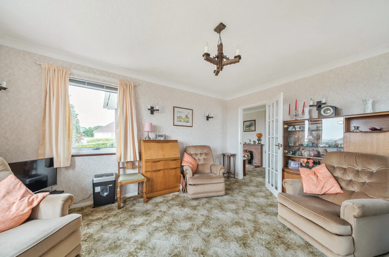 Derek Road, North Lancing, BN15, photo 3