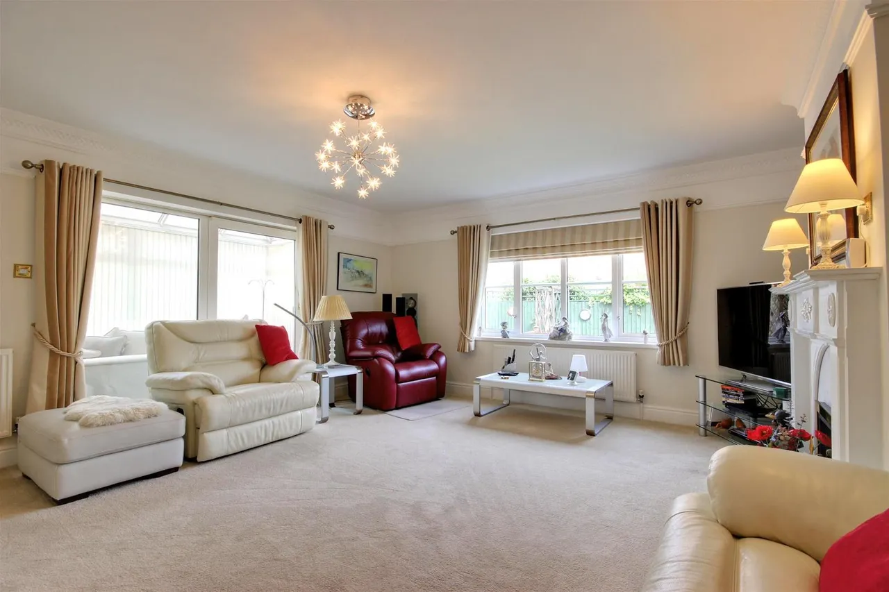 Northfield Close, South Cave, Brough, photo 4