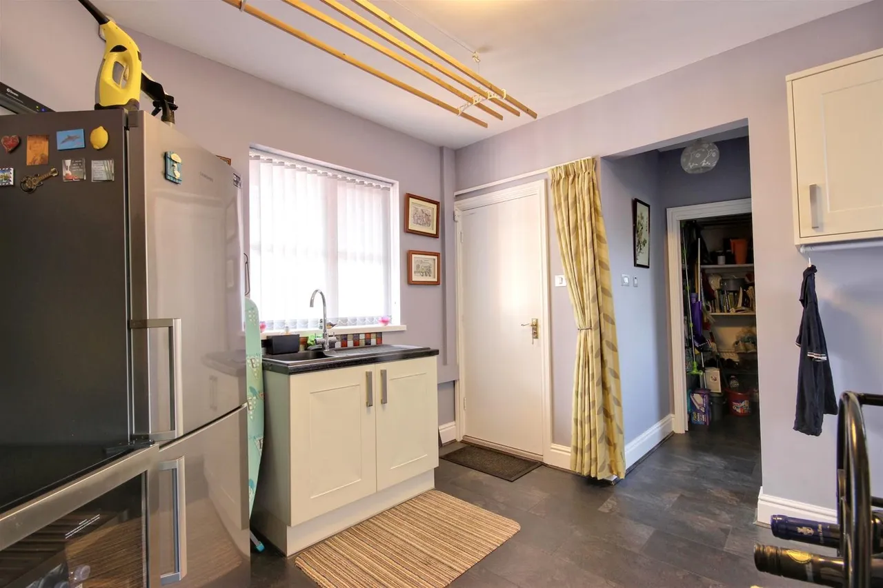 Northfield Close, South Cave, Brough, photo 10