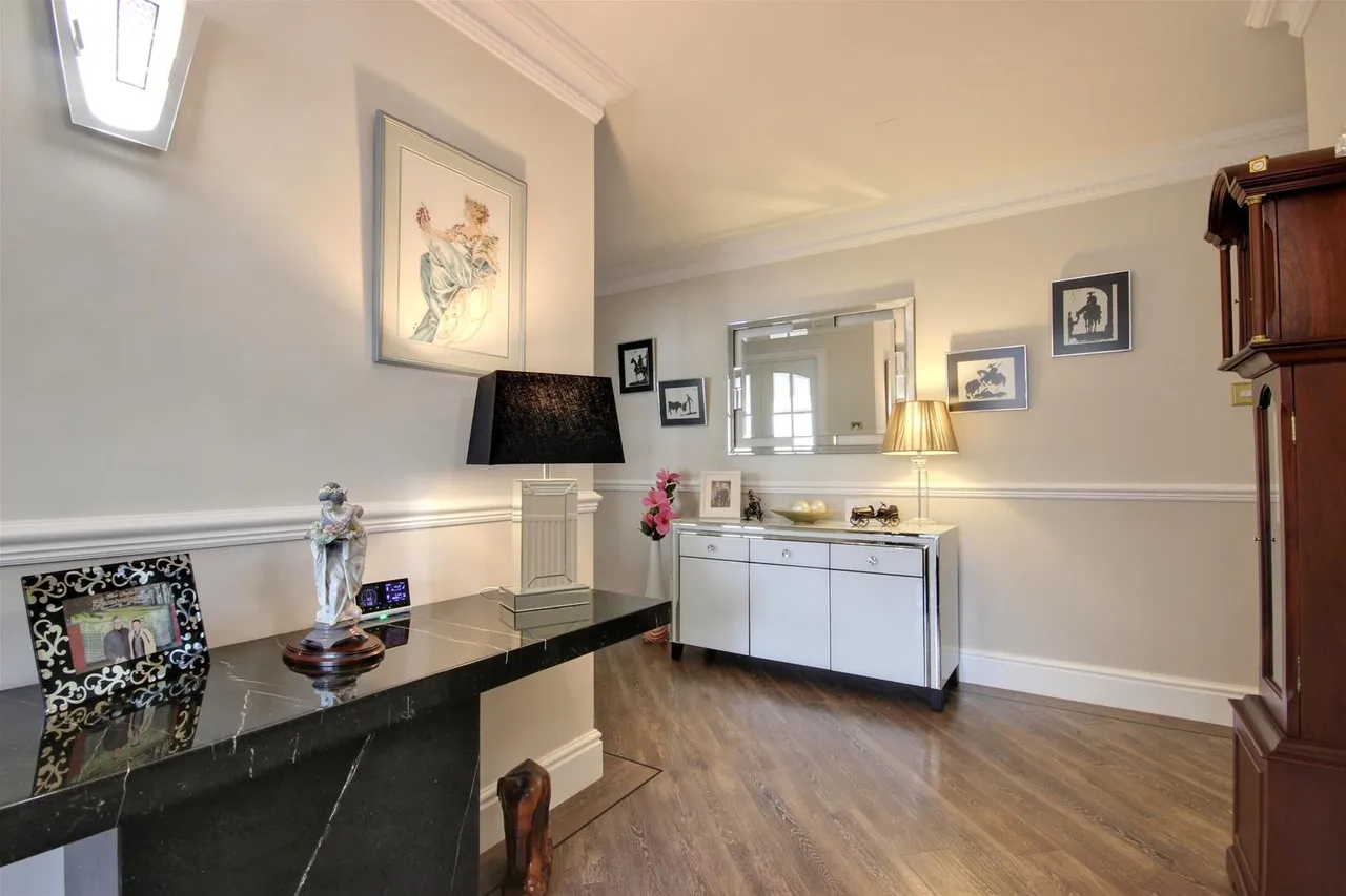 4 bed house for sale — Northfield Close, South Cave, Brough