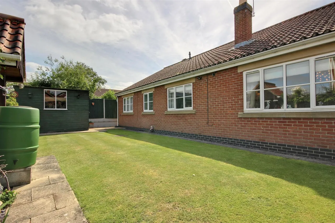 Northfield Close, South Cave, Brough, photo 30