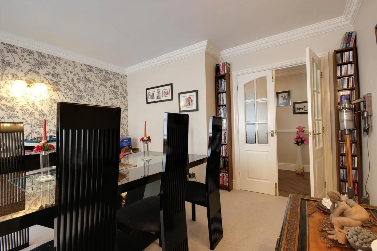 Northfield Close, South Cave, Brough, photo 16