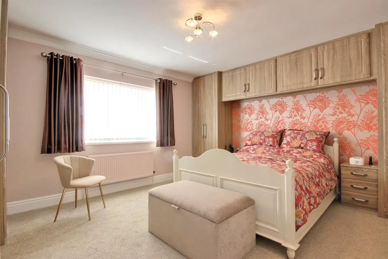Northfield Close, South Cave, Brough, photo 19