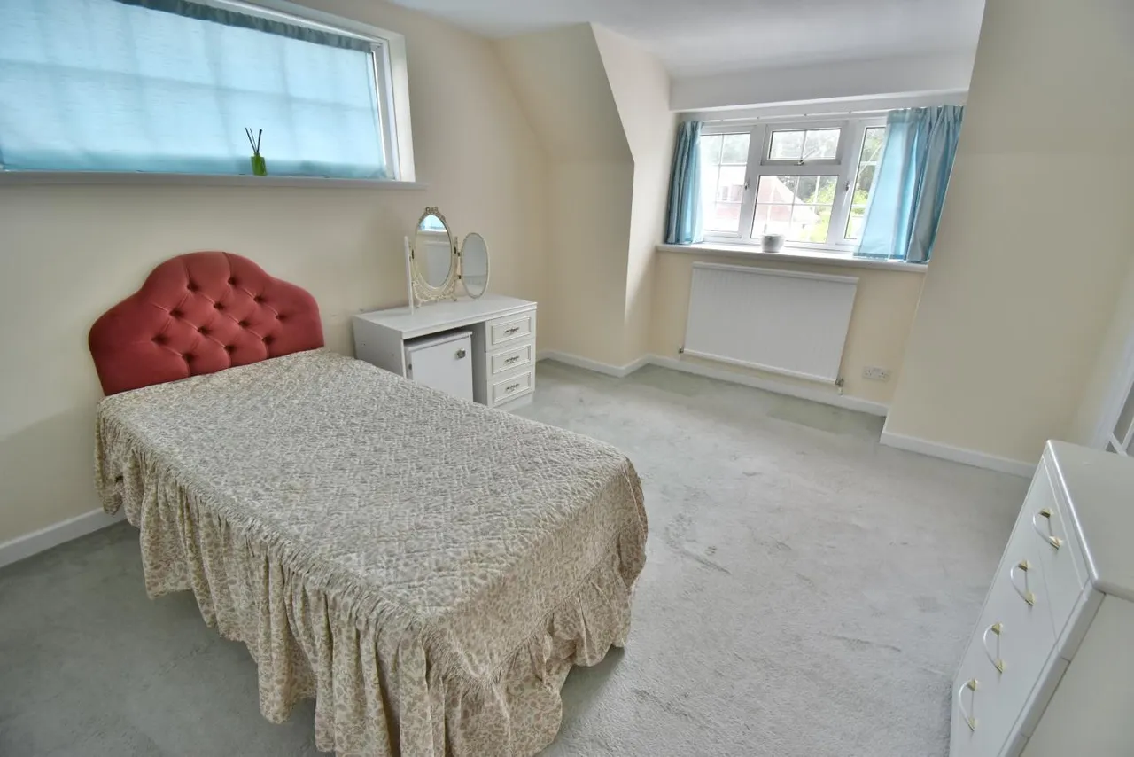 Greenwood Avenue, BH22, photo 20