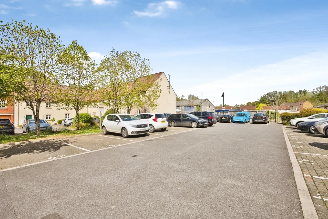 The Barley Yard, Crewkerne, TA18, photo 7