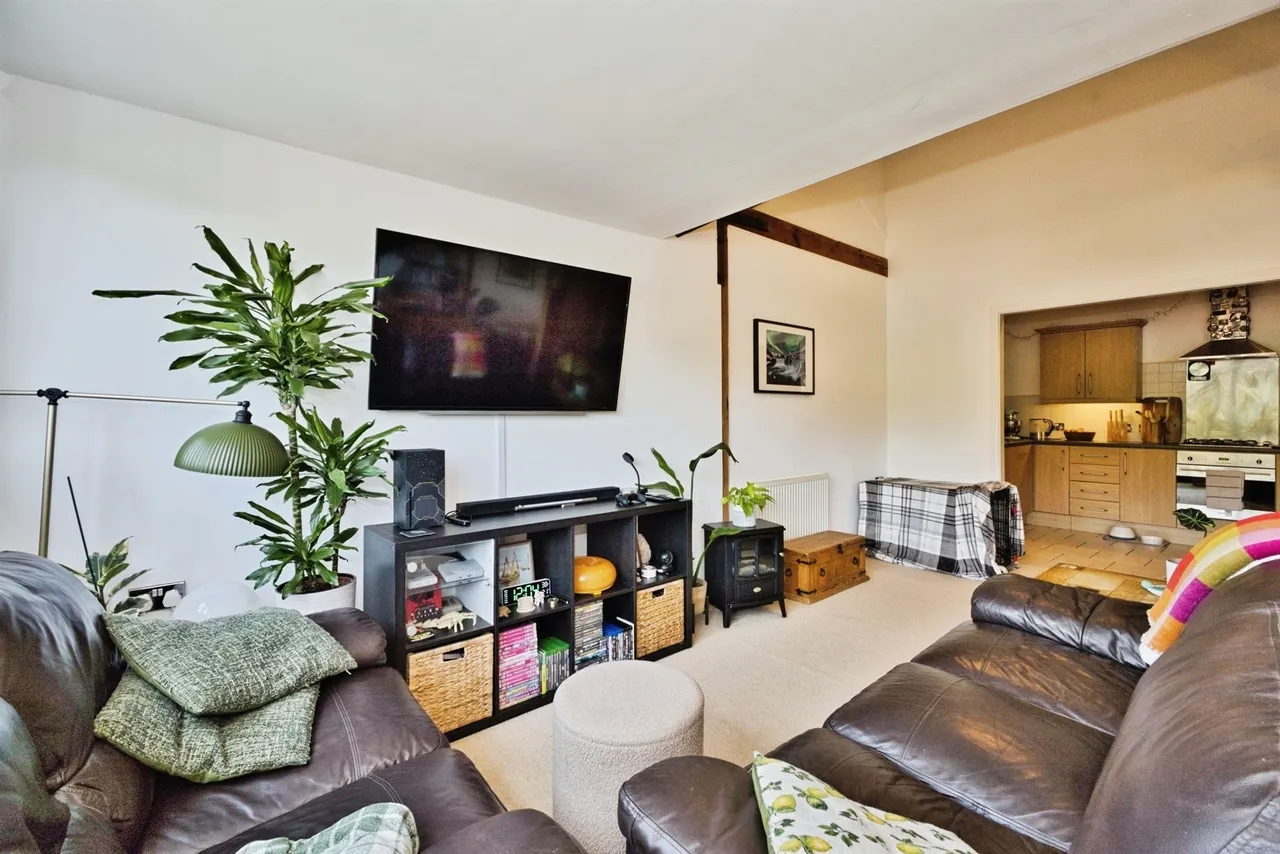 The Barley Yard, Crewkerne, TA18, photo 11