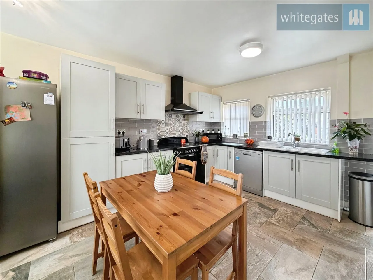 Sixth Avenue, Llay, LL12, photo 4