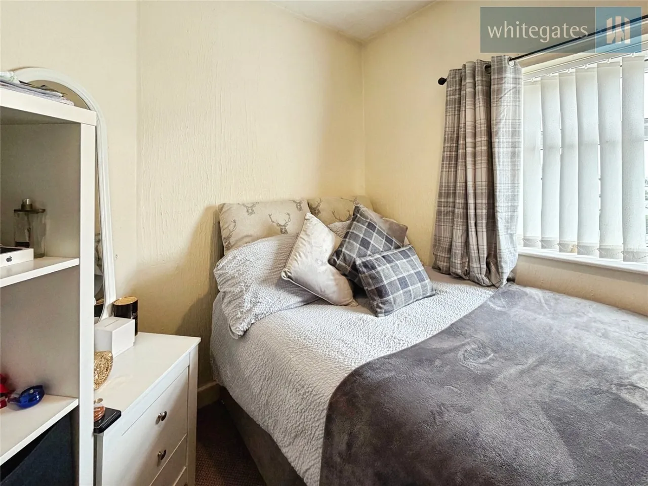 Sixth Avenue, Llay, LL12, photo 12