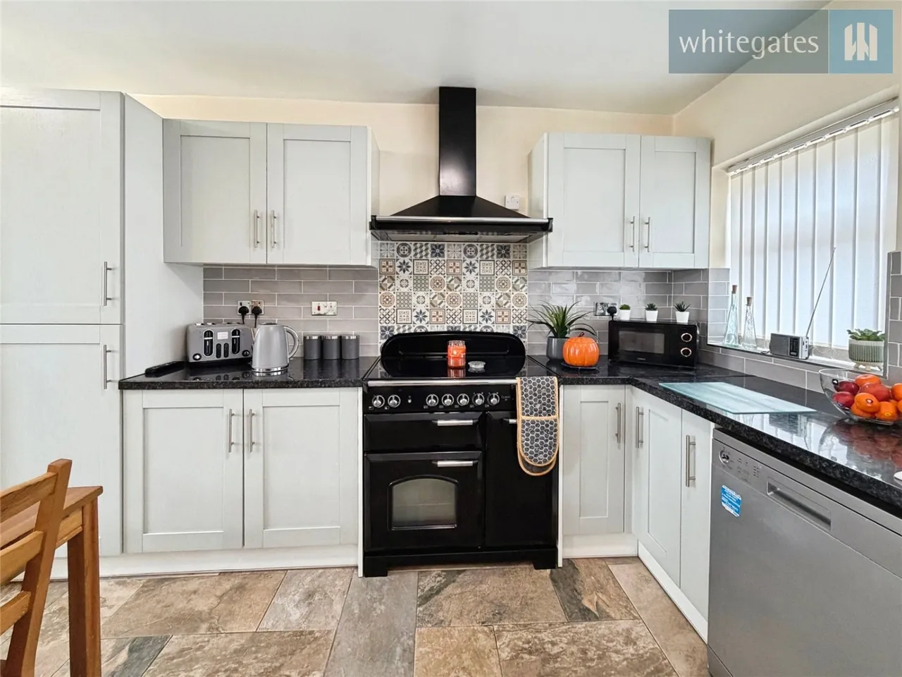 Sixth Avenue, Llay, LL12, photo 5