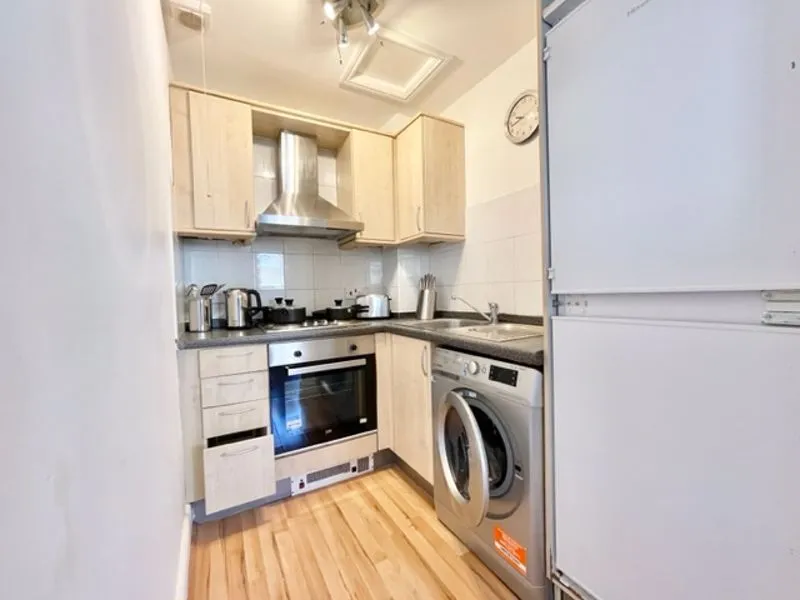 Adelina Grove, London E1 3BX, photo 3