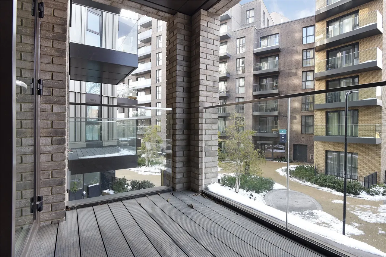 Coster Avenue, London, N4, photo 13