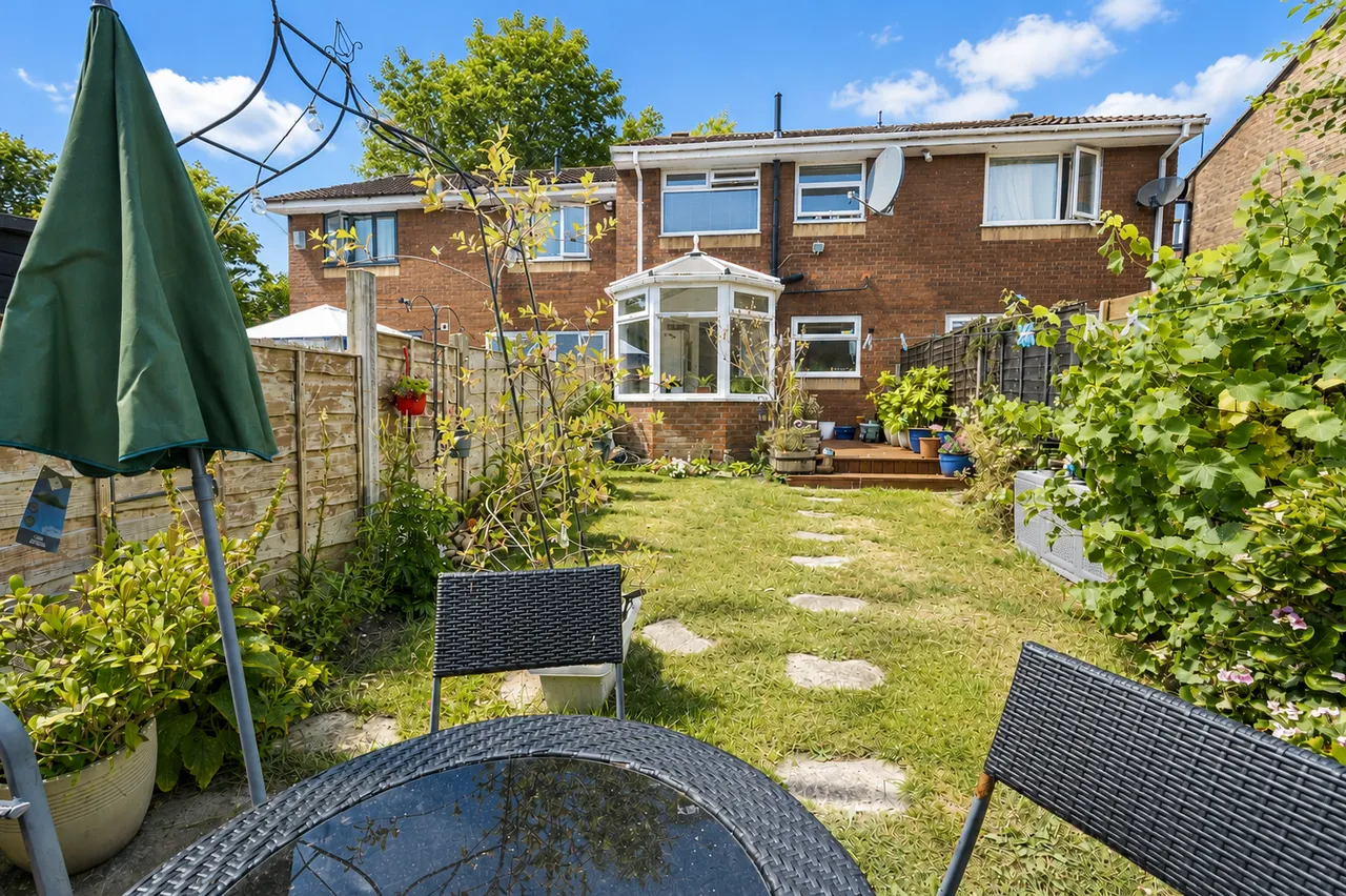 Barrett Court, Bury, BL9 7PL, photo 17