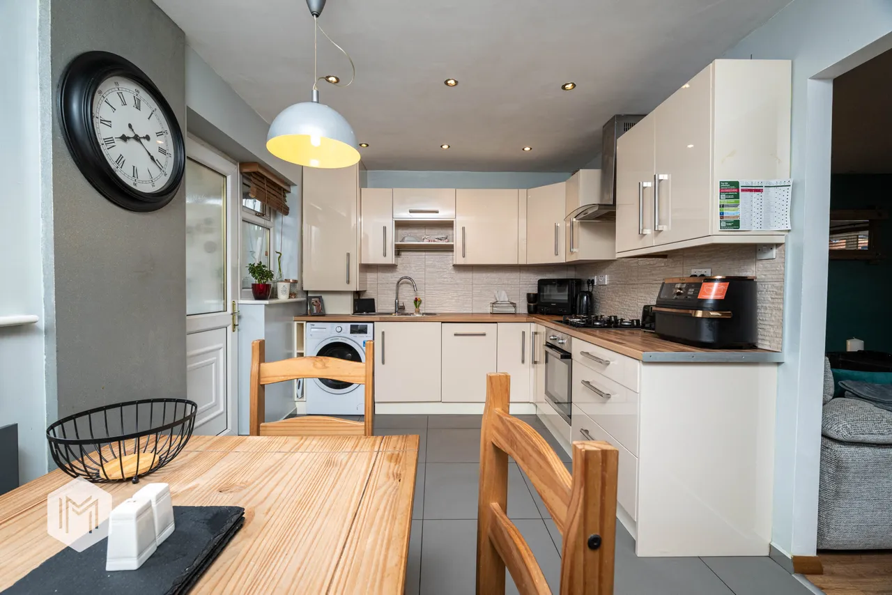 Barrett Court, Bury, BL9 7PL, photo 3