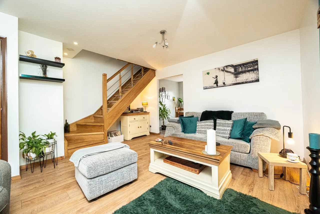 Barrett Court, Bury, BL9 7PL, photo 2
