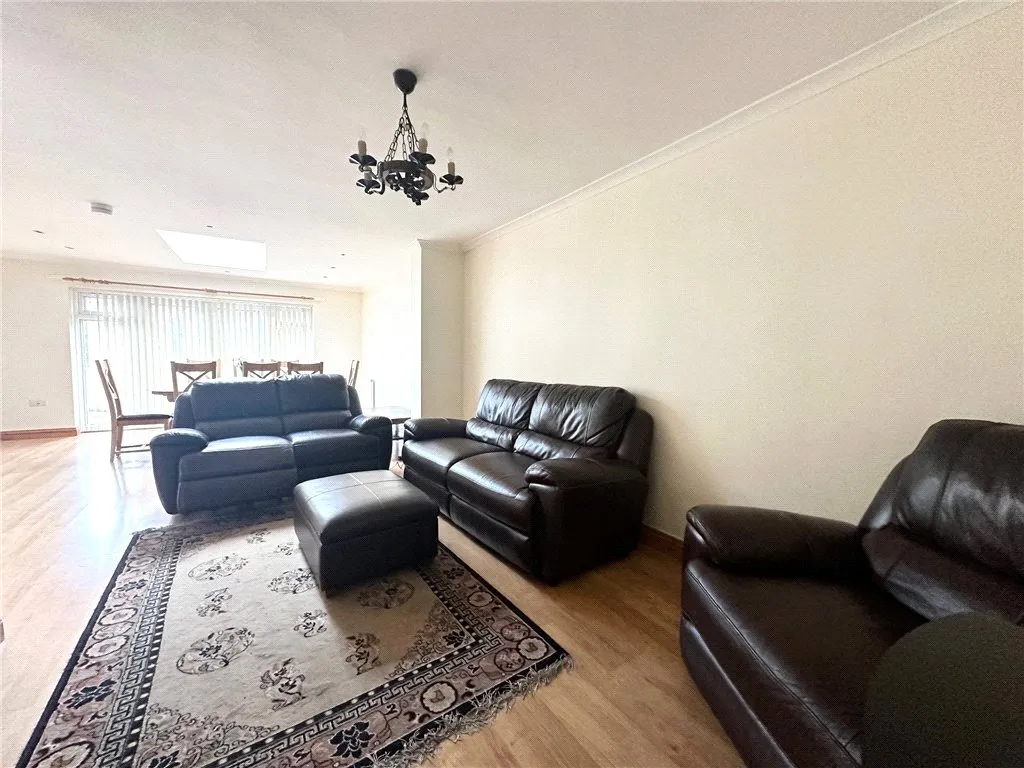 Lyndhurst Avenue, Twickenham, TW2, photo 7