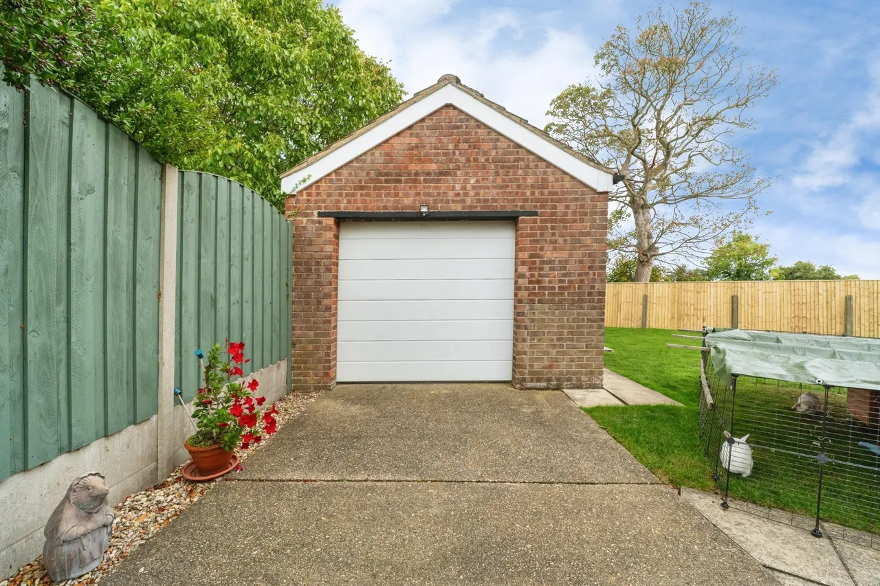 Smithfield, North Thoresby, DN36, photo 22