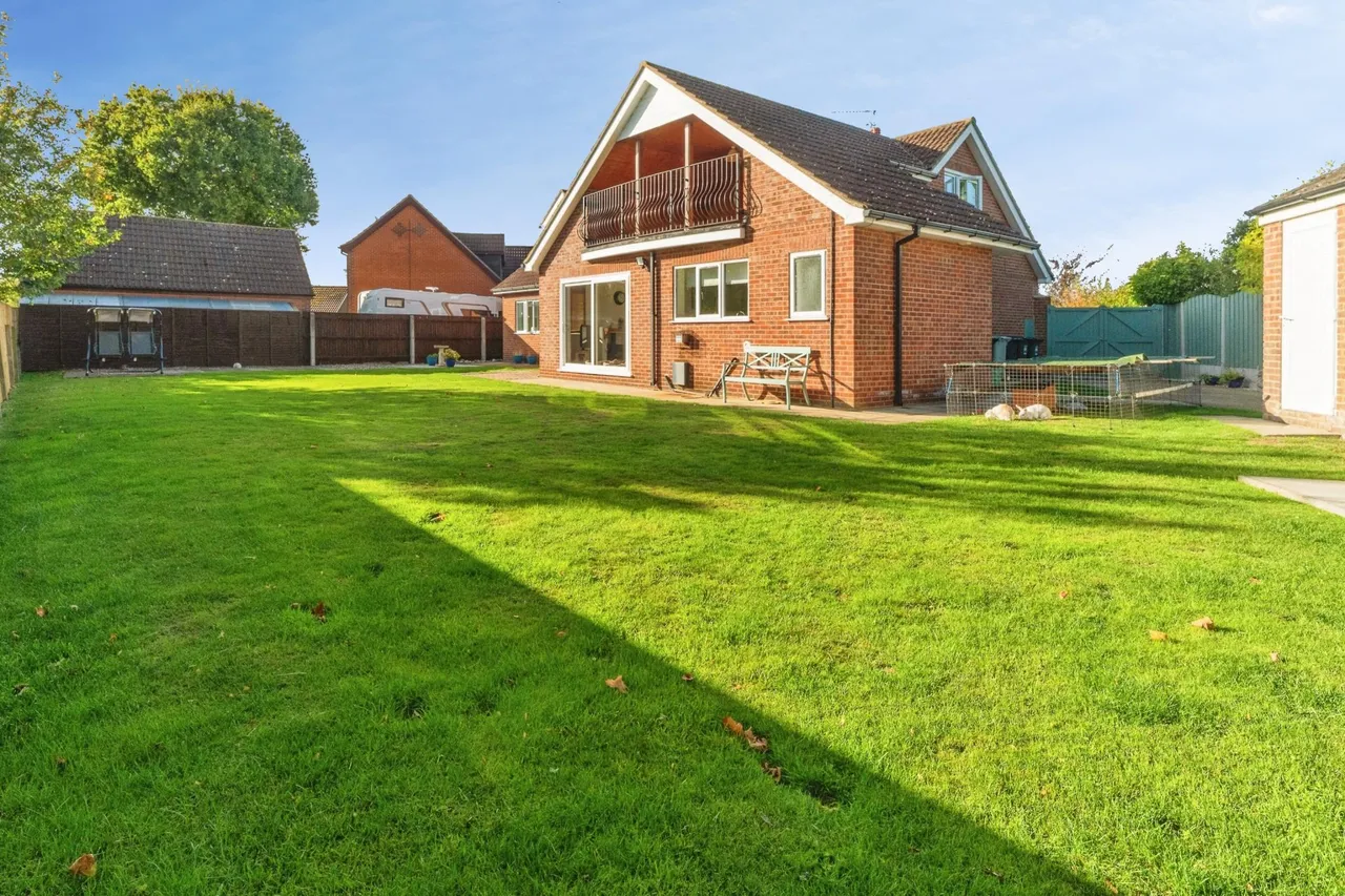 Smithfield, North Thoresby, DN36, photo 25