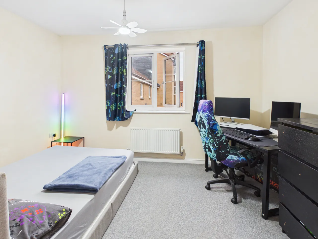 Losino Close, Bridgwater, photo 11