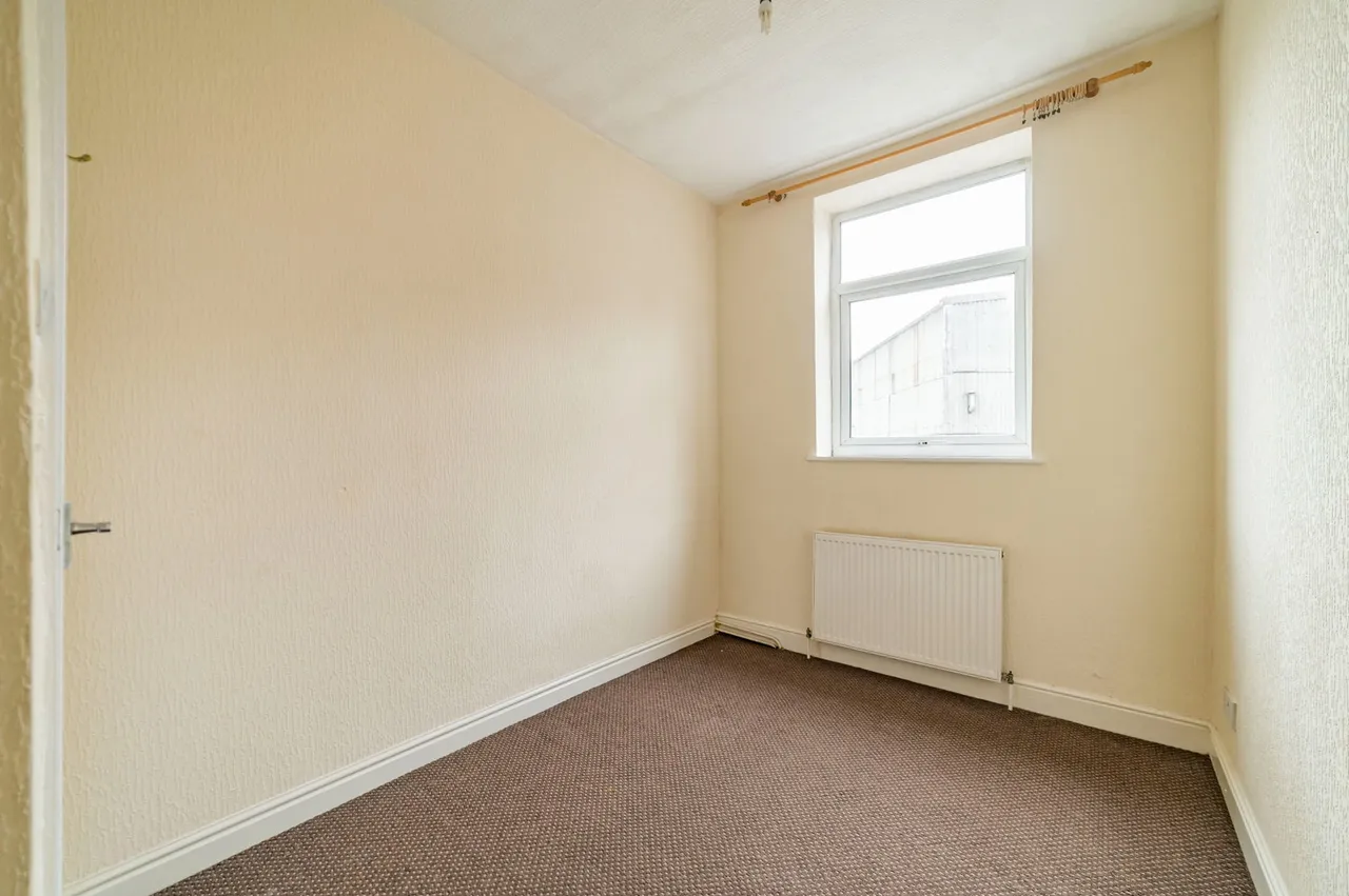 Rochdale Road, Heywood, photo 15