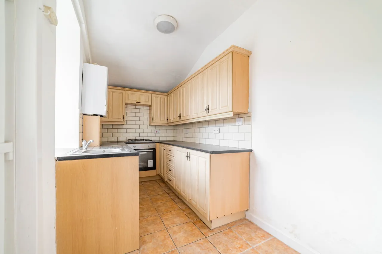 Rochdale Road, Heywood, photo 7