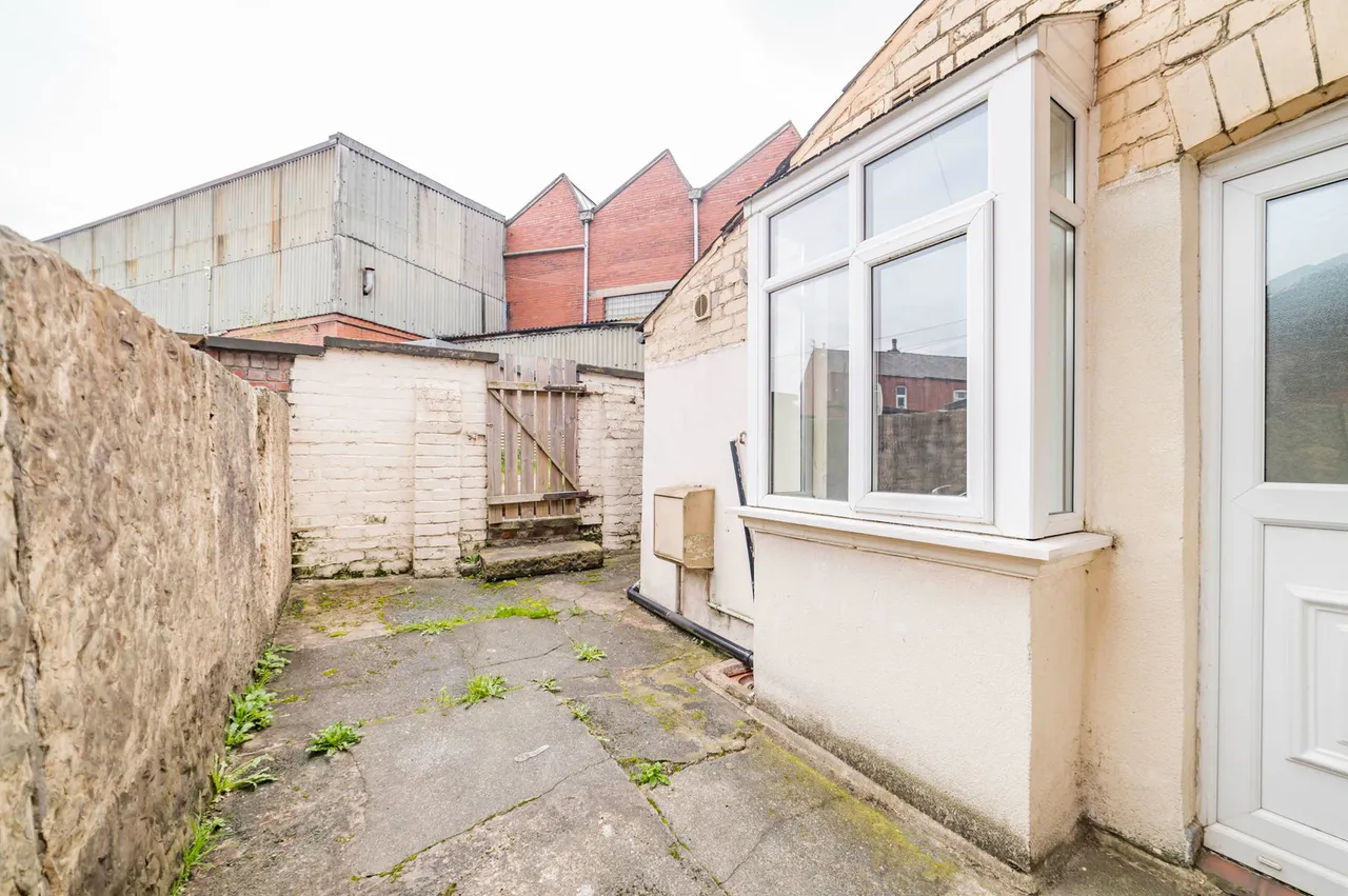 Rochdale Road, Heywood, photo 21