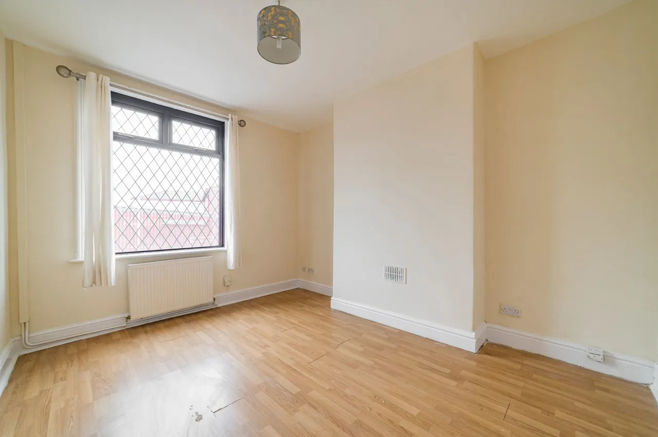 Rochdale Road, Heywood, photo 2