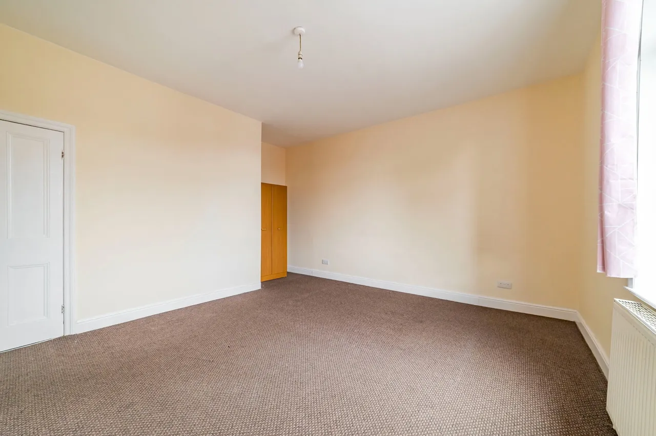 Rochdale Road, Heywood, photo 10