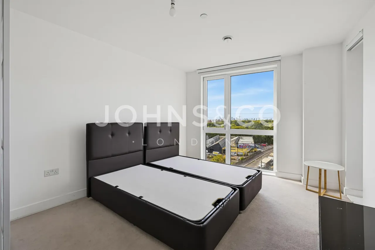 Beck Square, Leyton, E10, photo 8
