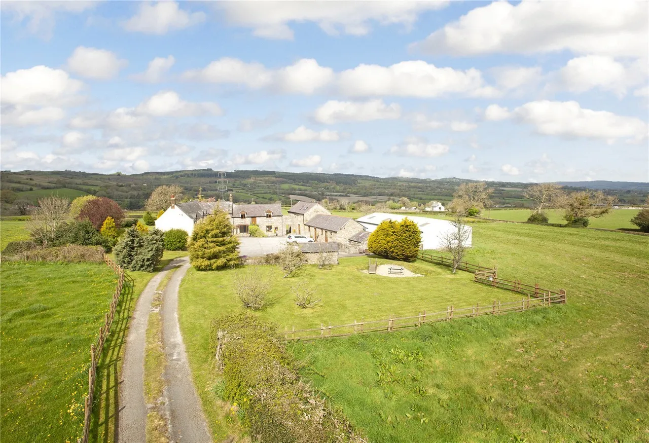 Treuddyn, Mold, CH7, photo 28