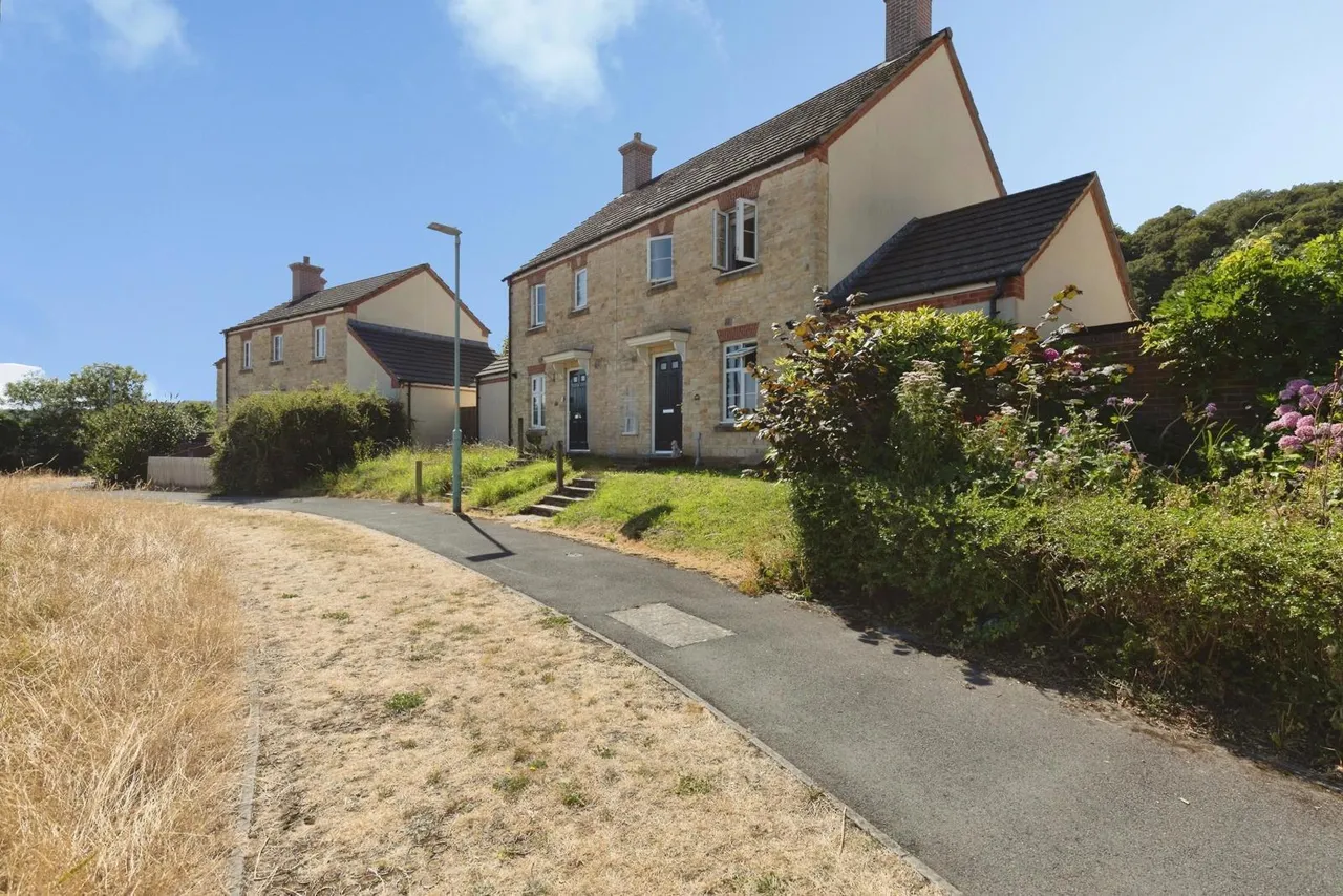 Harrolds Close, Dursley, GL11, photo 13