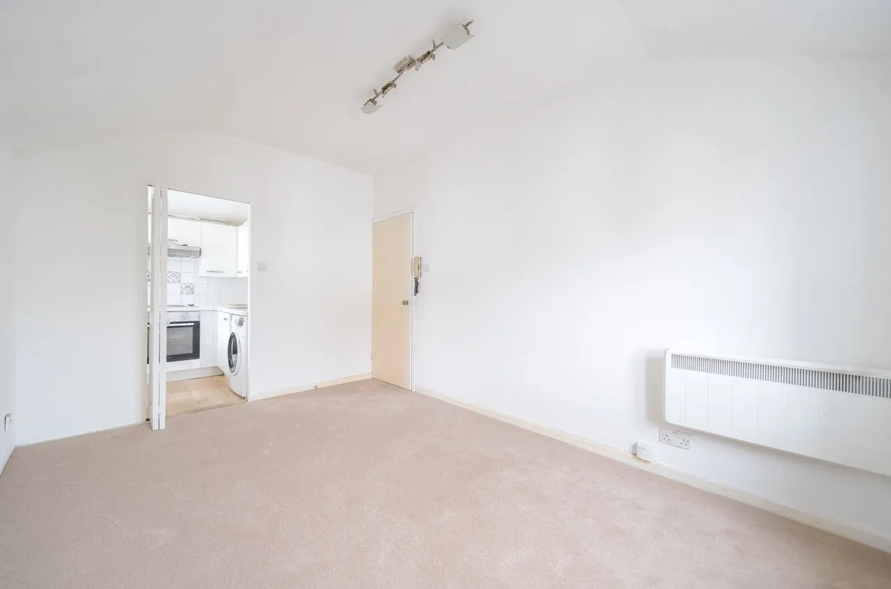 Clarendon Road, Southsea, PO5, photo 3