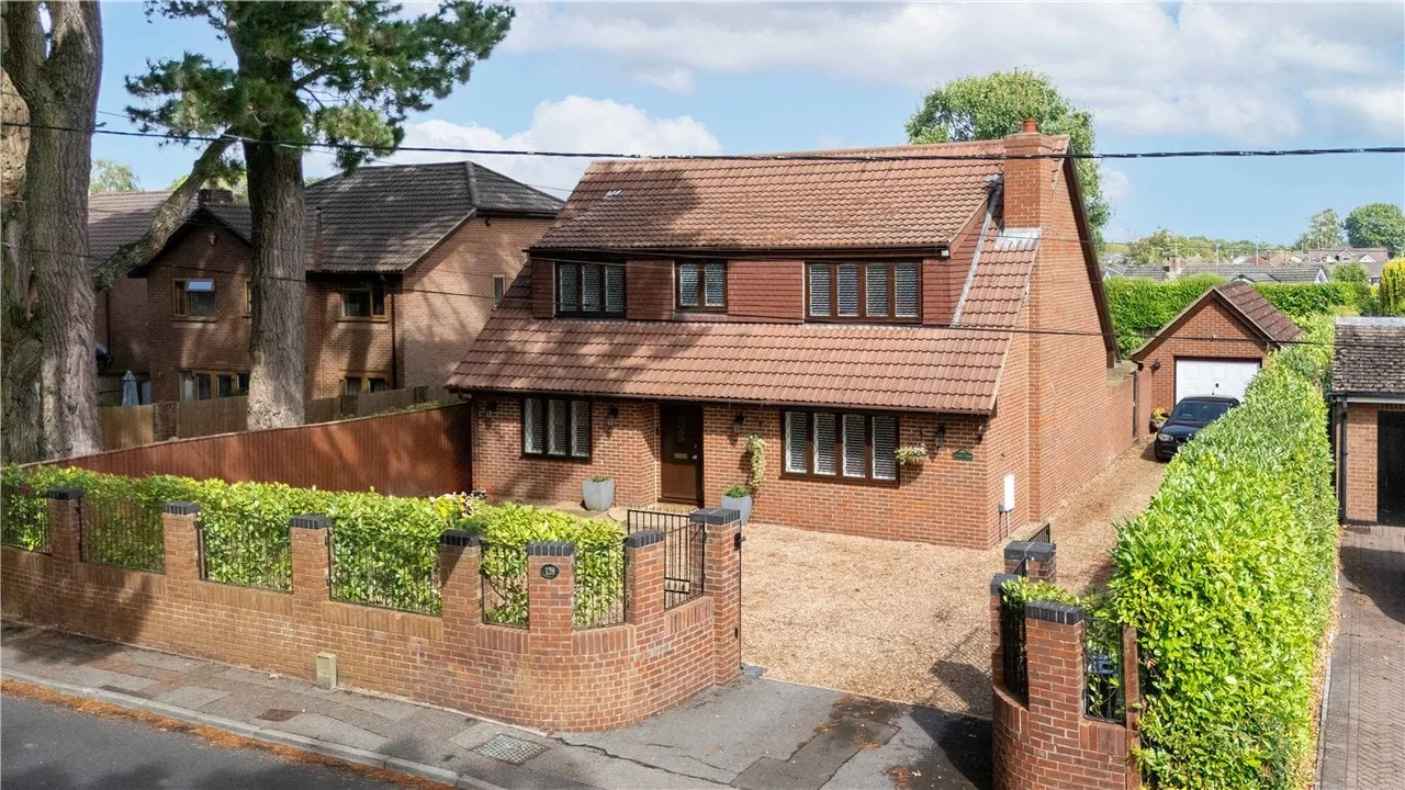 Springdale Road, Corfe Mullen, Wimborne, Dorset, BH21, photo 11
