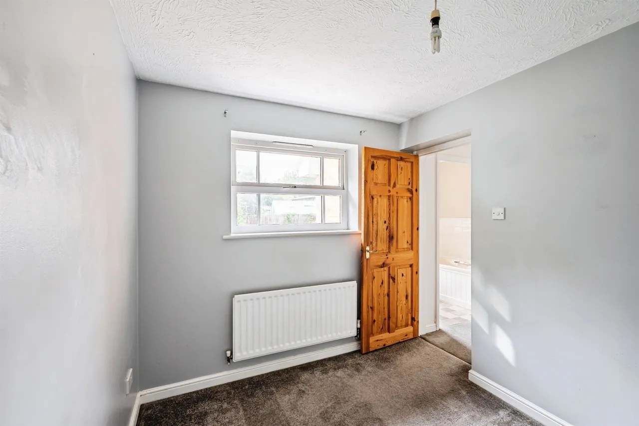 Beechfield Close, Stone Cross, BN24, photo 11