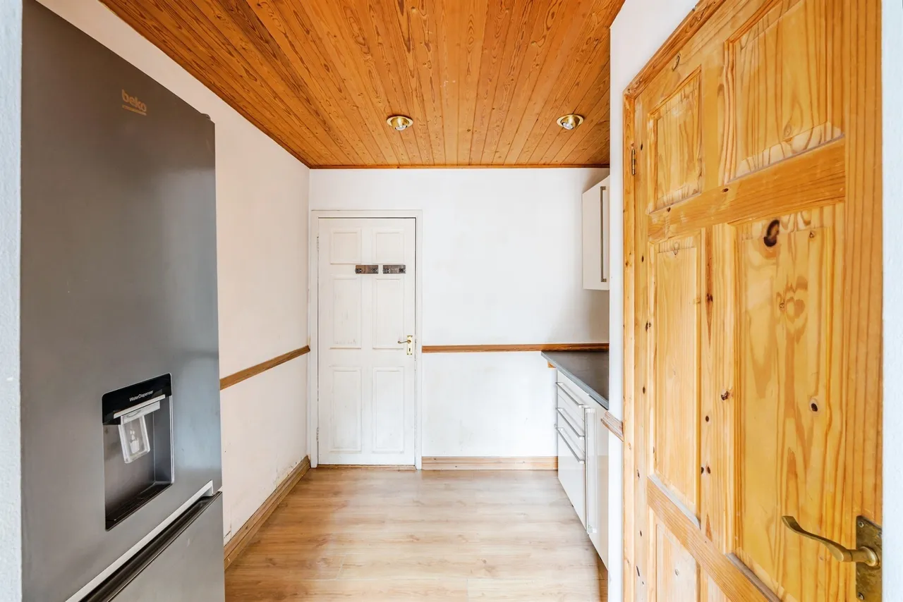 Beechfield Close, Stone Cross, BN24, photo 6