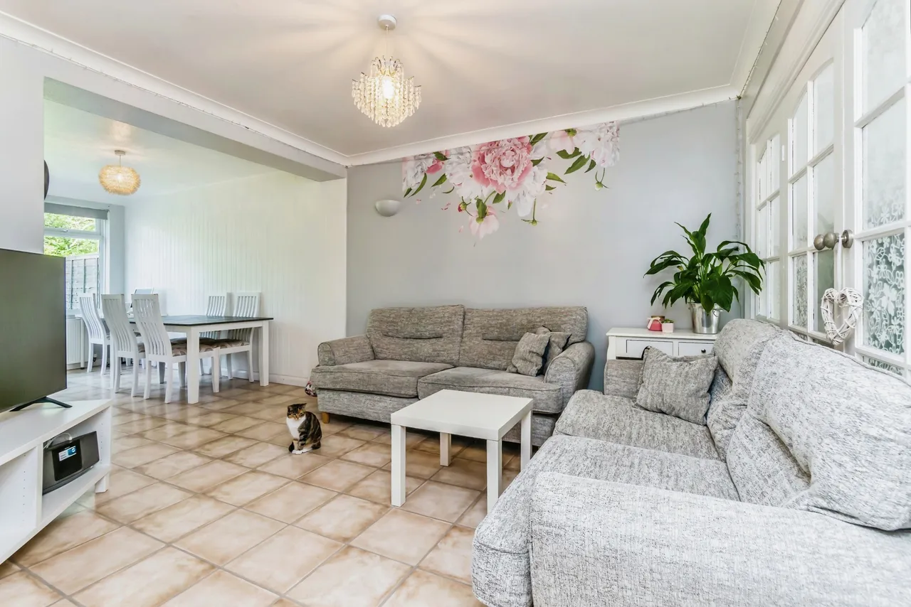 Croydon Road, Caterham, Surrey, CR3, photo 2