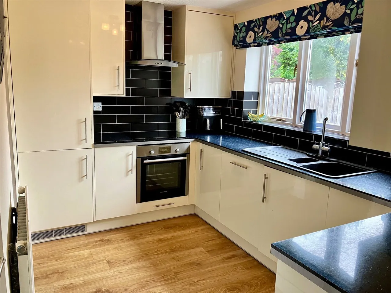 Springwood Close, Walton-le-Dale, Preston, Lancashire, PR5, photo 2