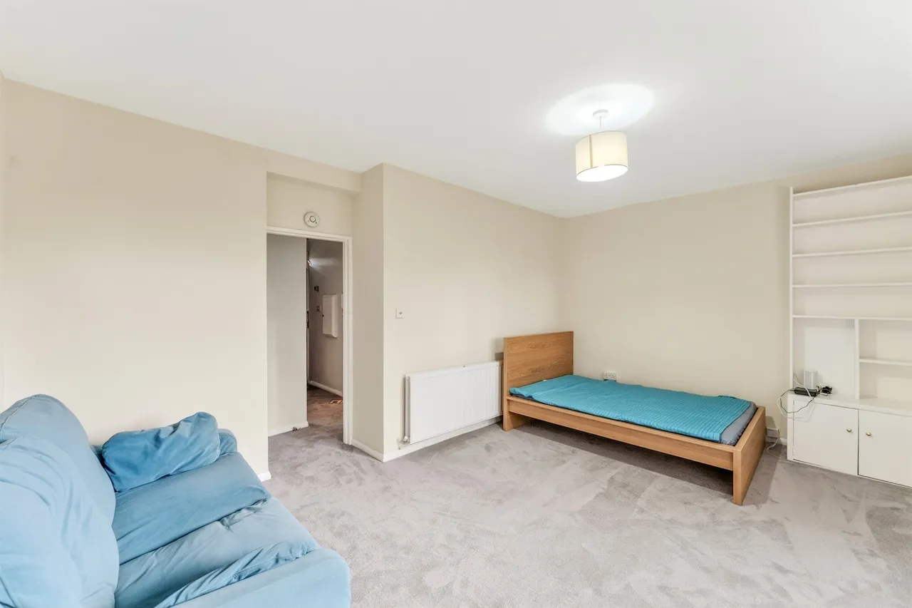 Smithwood Close, London, photo 4