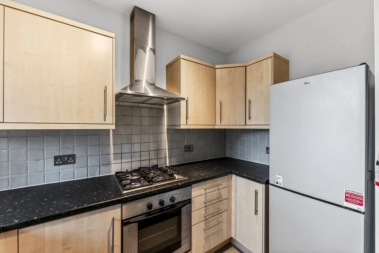 Smithwood Close, London, photo 10