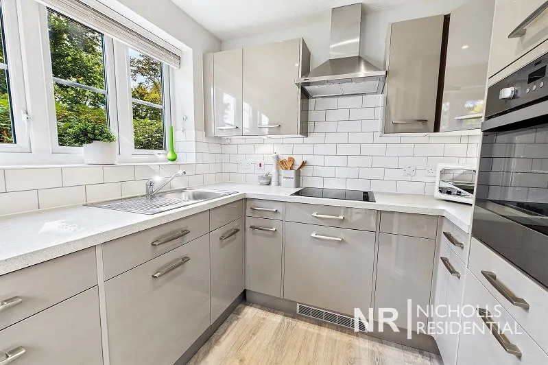 Leatherhead Road, Ashtead, KT21, photo 3