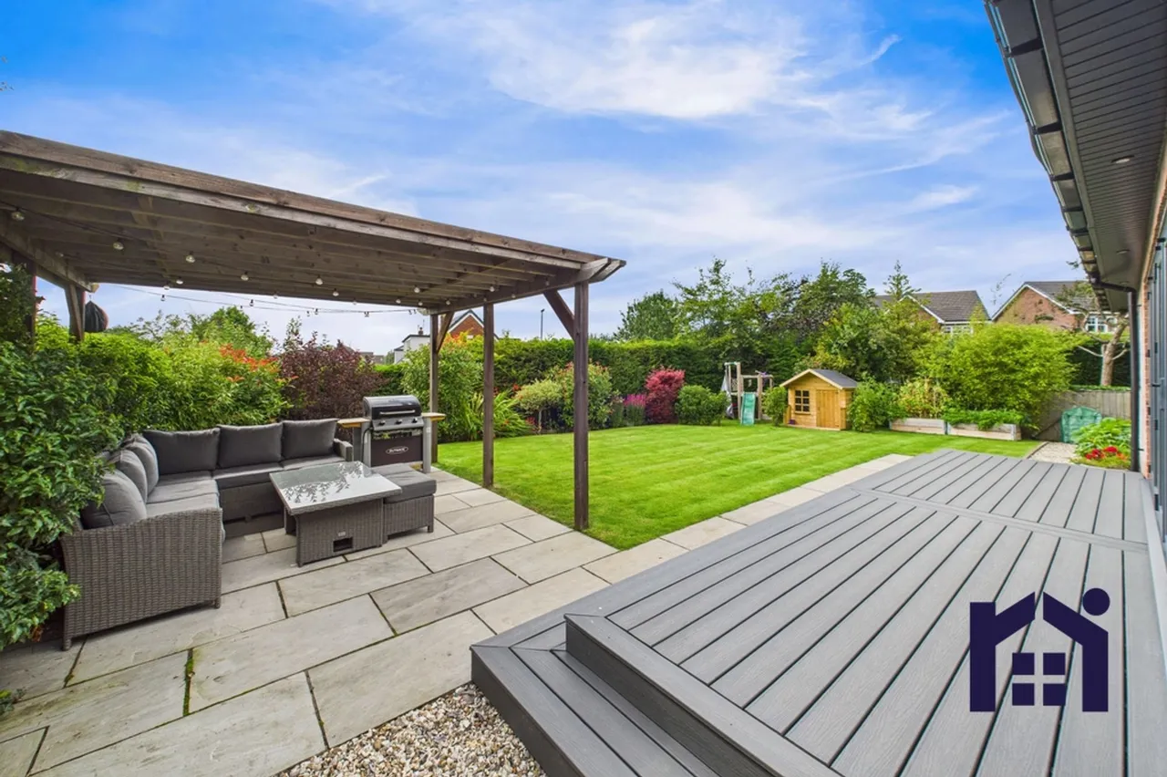 Meadowbank Woodhart Lane, Eccleston, Chorley, PR7 5TB, photo 4