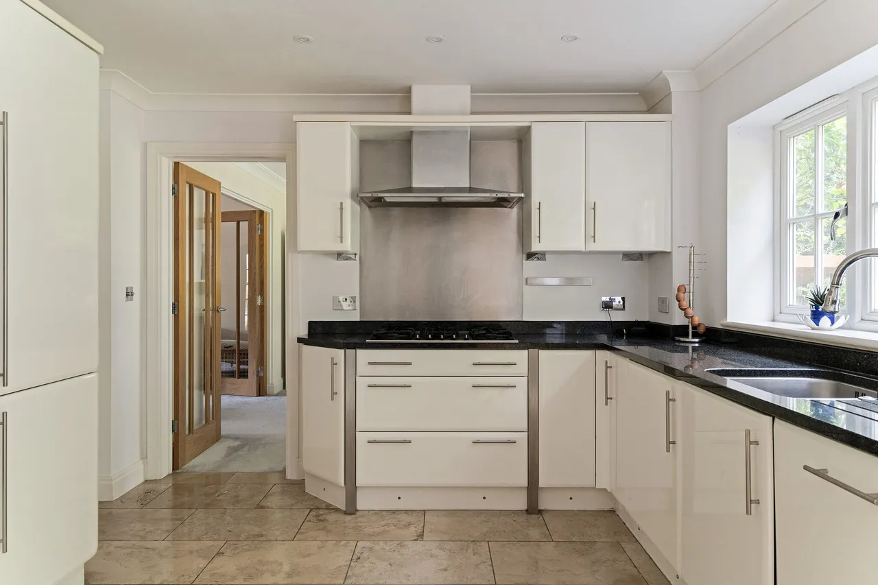 Foxhill Close, High Wycombe, HP13, photo 8