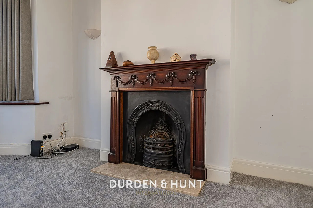 Chudleigh Crescent, Seven Kings, IG3, photo 4