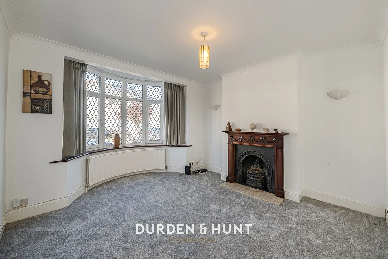 Chudleigh Crescent, Seven Kings, IG3, photo 2