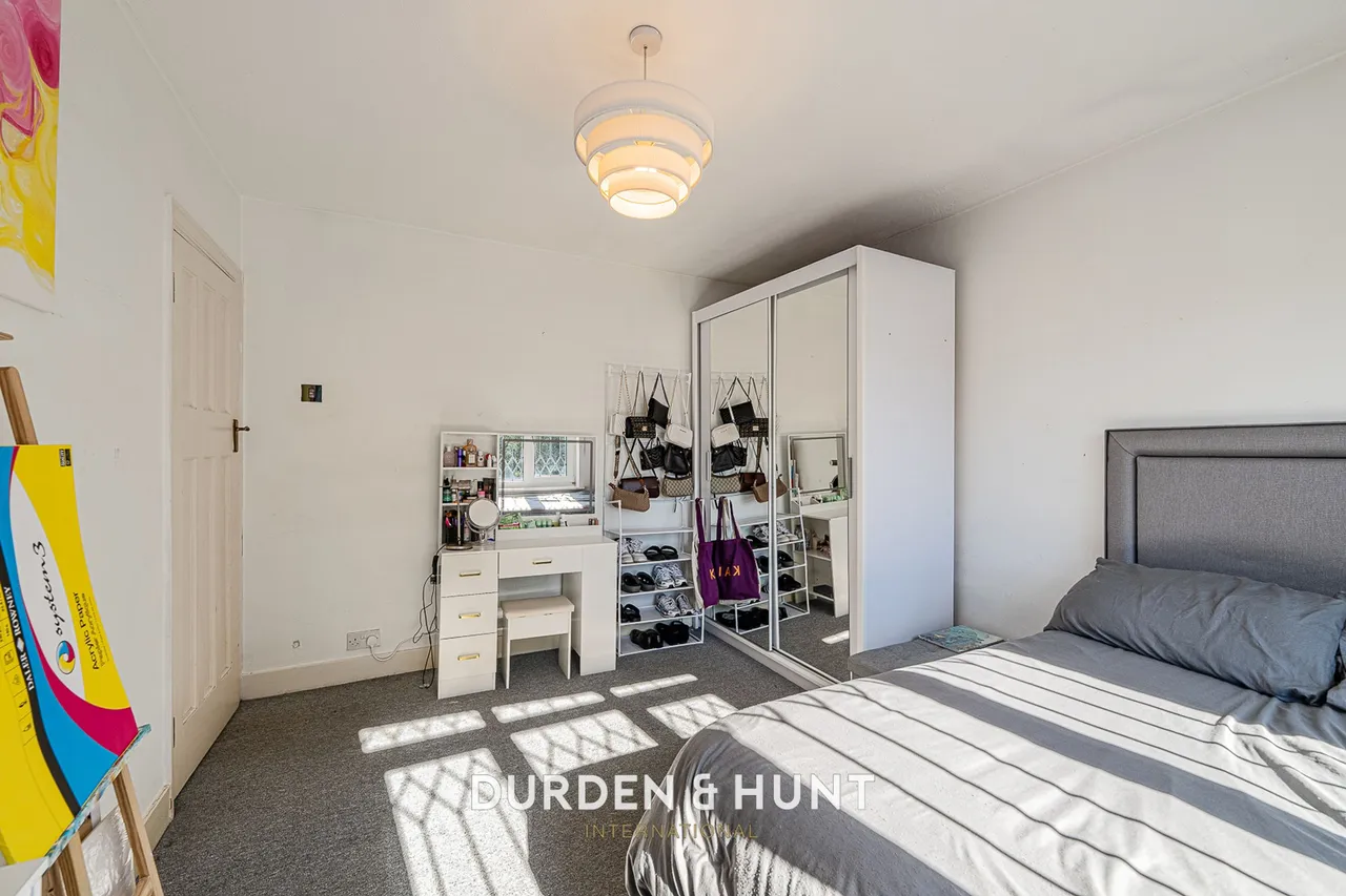 Chudleigh Crescent, Seven Kings, IG3, photo 13