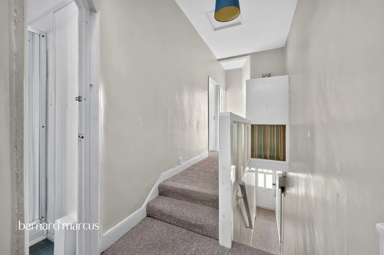 Woodbury Street, London, photo 12