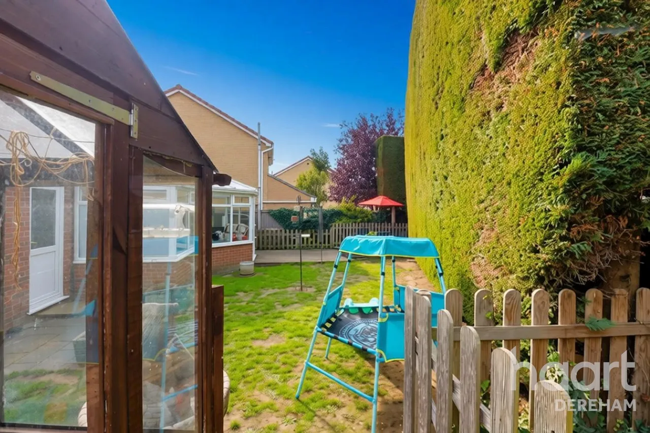 Primrose Close, Dereham, NR19, photo 28