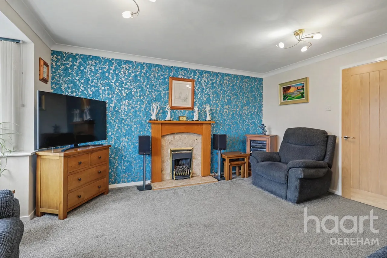Primrose Close, Dereham, NR19, photo 9