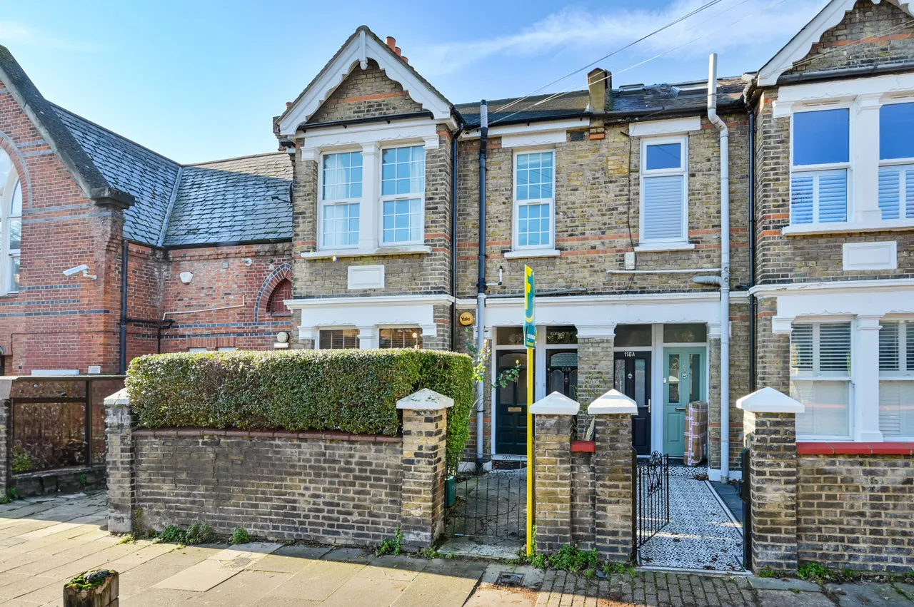 1 bed flat for sale — Ground Floor, 114 Acton Lane, London