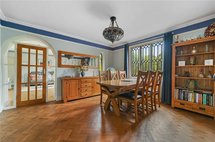 House Under Offer with 4 bedrooms in Old Harlow, CM17, photo 6